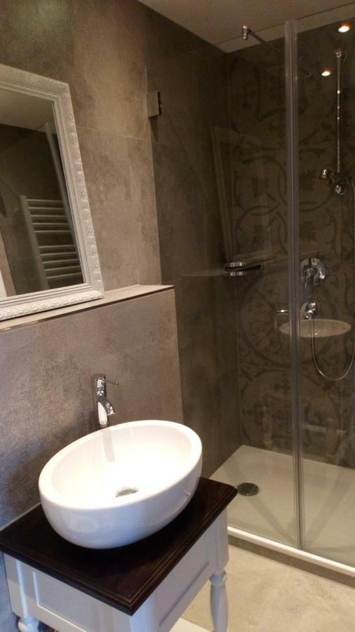 Single Room Private Bathroom,1688851647:JPEG